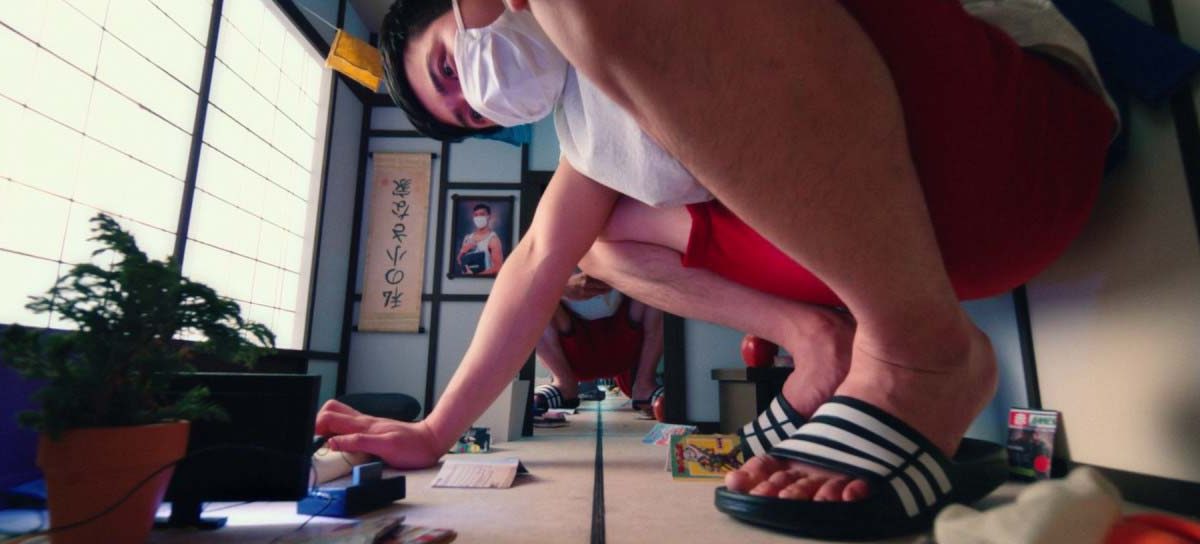 窺視繭居族的「宅」性心理——陷入導演Oscar Hudson超現實MV異想世界