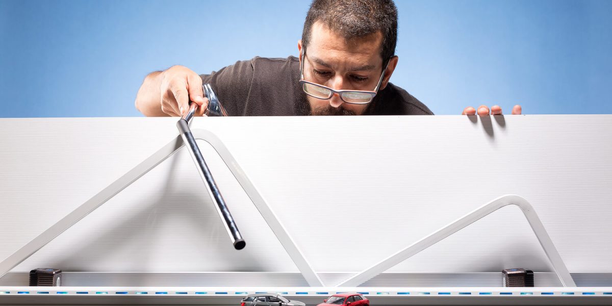 當奧迪變成微縮模型，攝影師Felix Hernandez拍出最「小」汽車廣告